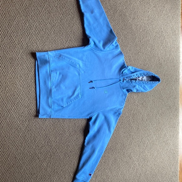 Baby blue champion hoodie in a size small! - Picture 1 of 3